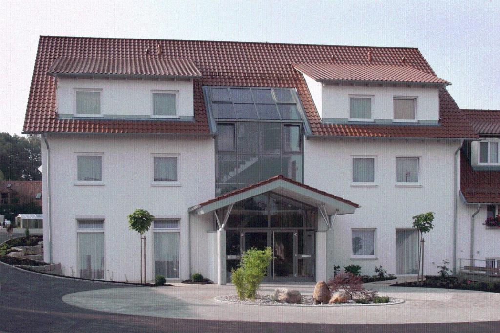Hotel Gasthof Schuetzen Gbr Laupheim Exterior photo
