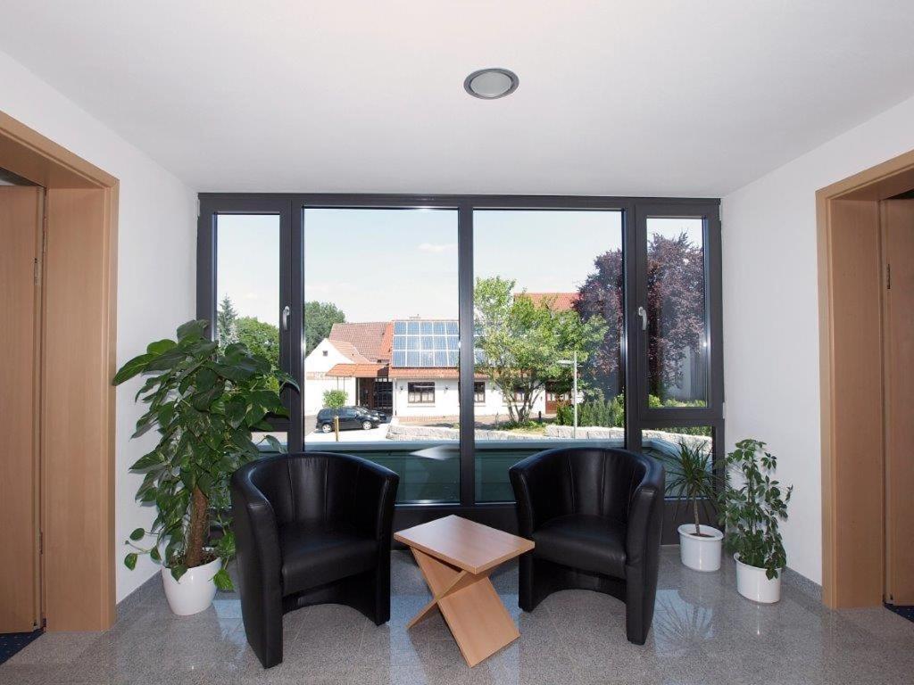 Hotel Gasthof Schuetzen Gbr Laupheim Exterior photo